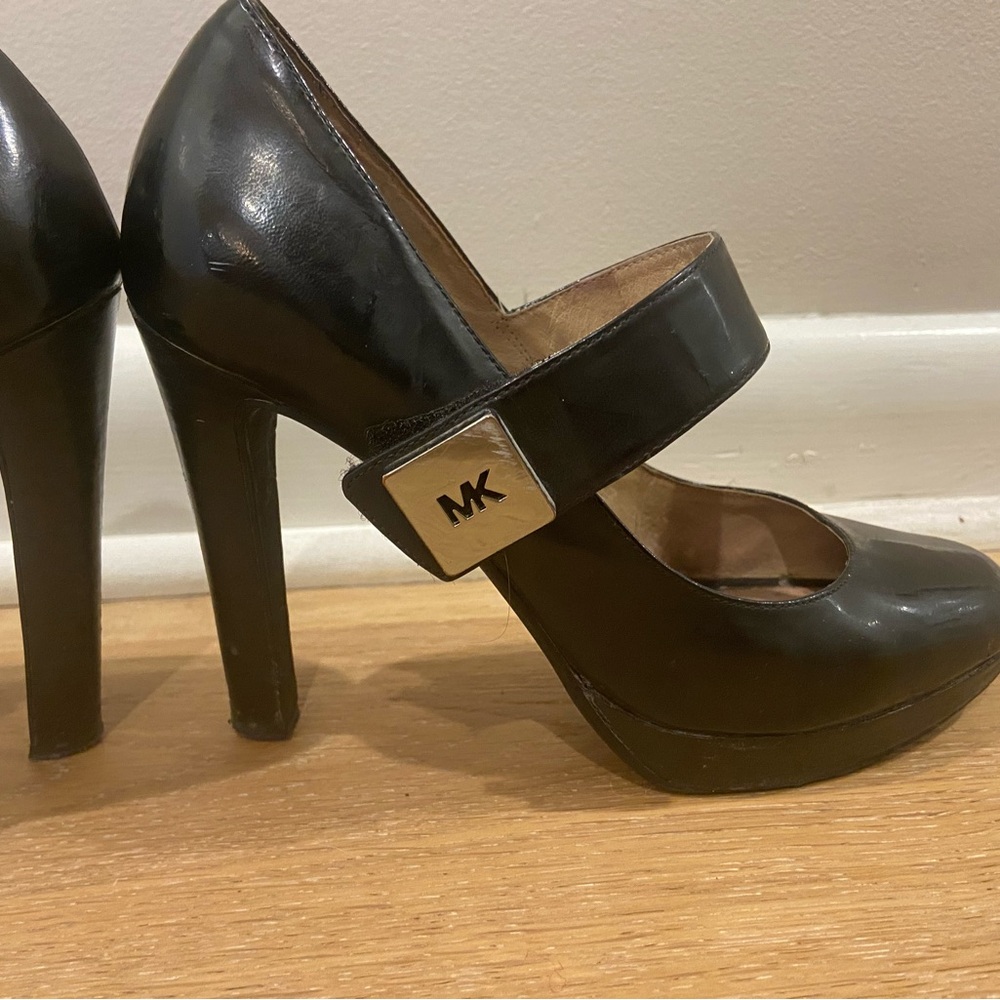 Michael Kors Black Patent Heels with Strap - Picture 4 of 8